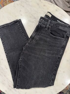 Madewell Men’s Relaxed Tapered Jeans